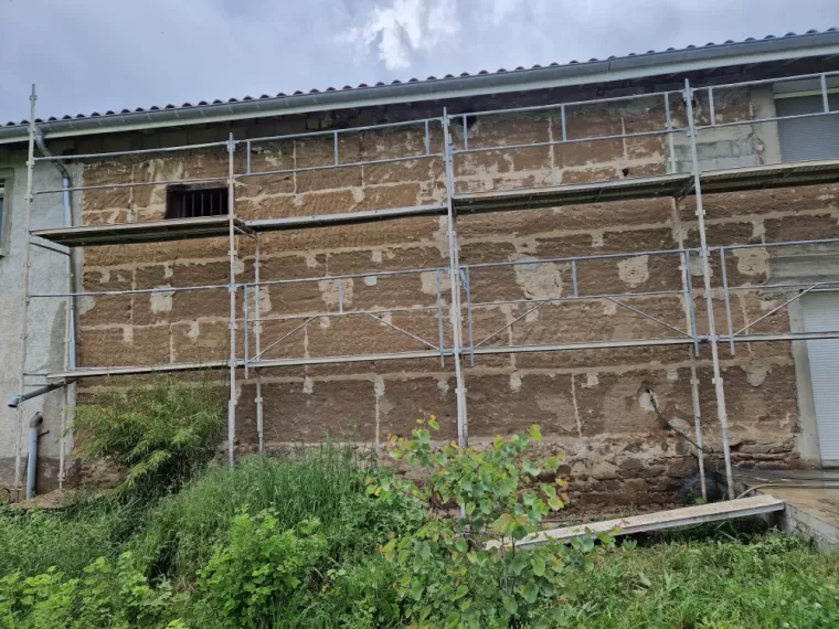 Rénovation d'une maison à la chaux à Chamboeuf, Veauche, REFAC