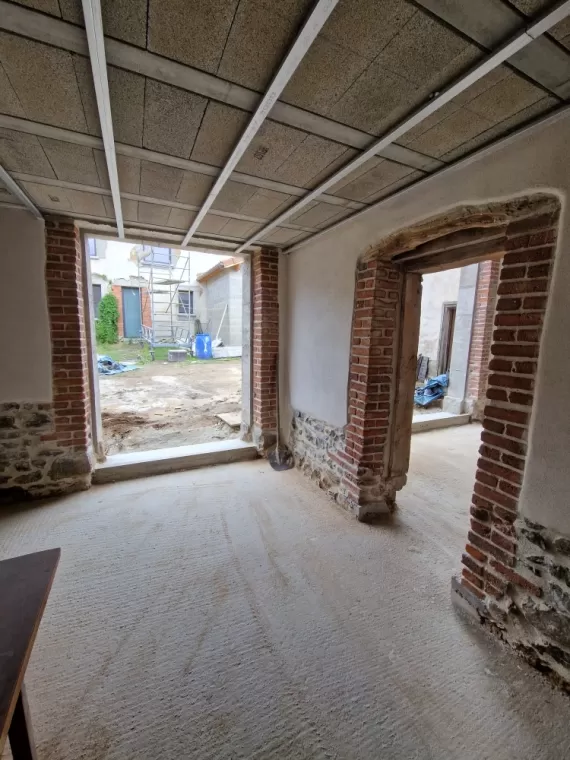 Rénovation intérieure d'une grange à St Bonnet Les Oules, Veauche, REFAC